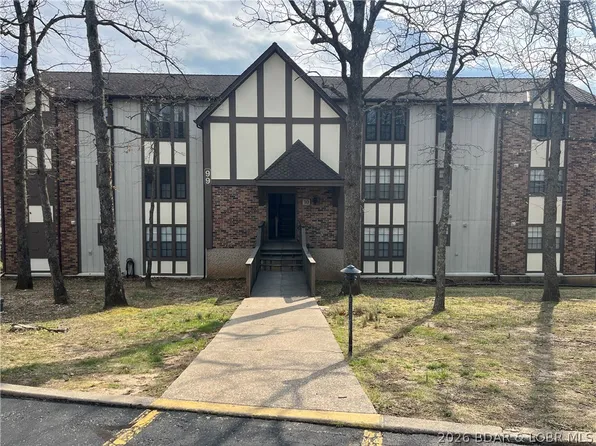 99 Waters Edge Ct #1A, Lake Ozark, MO 65049