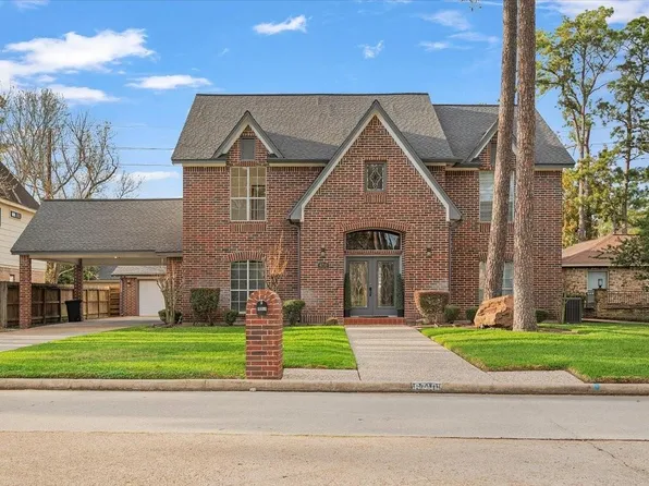 6710 Blue Hills Rd, Houston, TX 77069