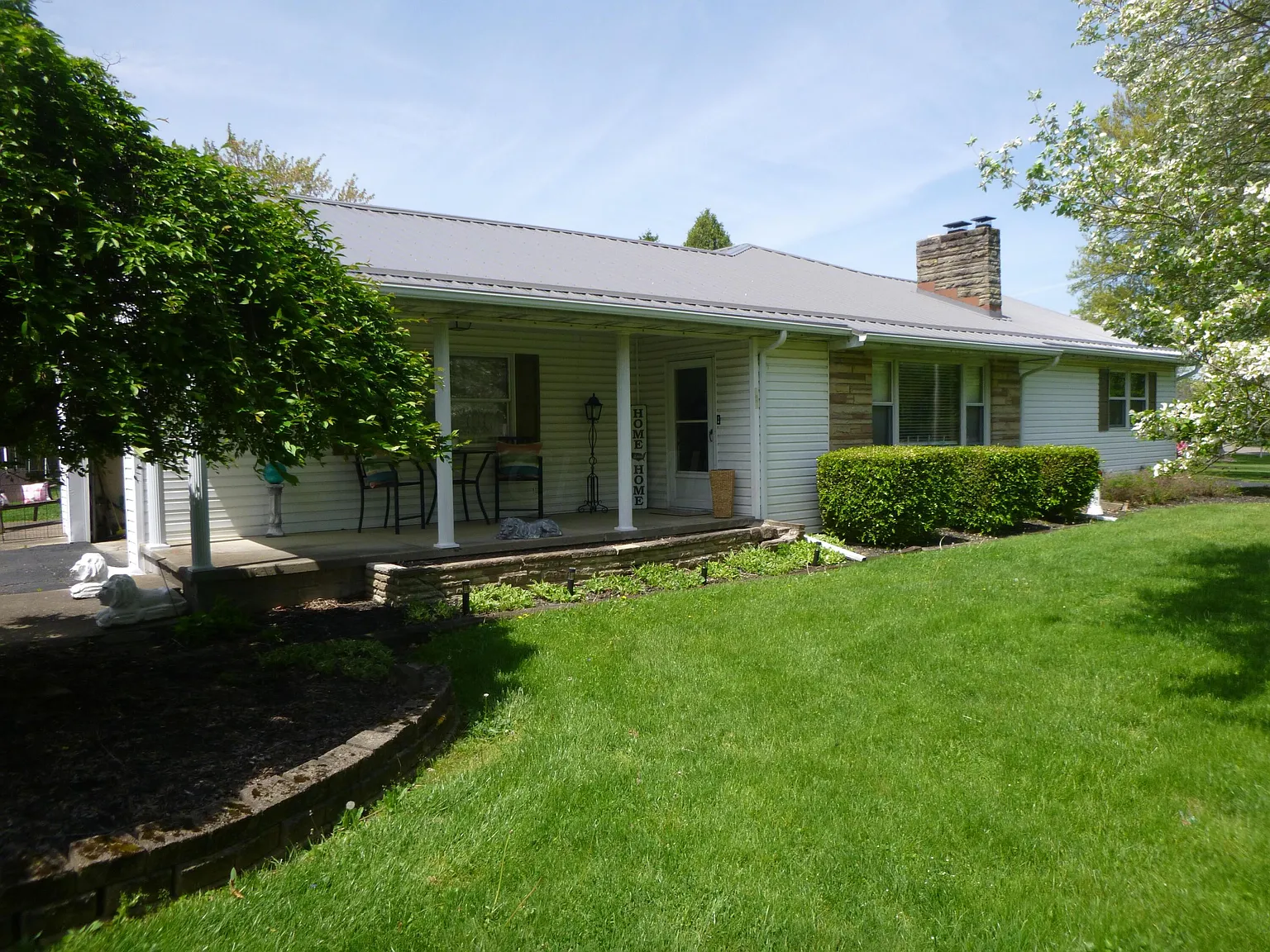 751 Fieldson Dr photo 1