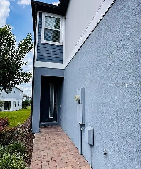 2233 Shadowland Loop — Photo 4