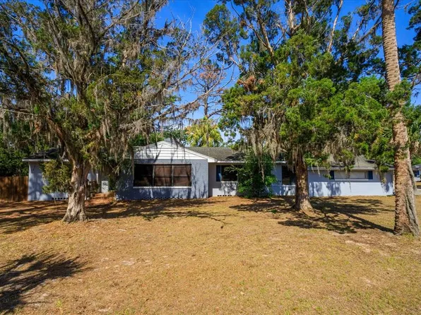 201 S Lone Oak Dr, Leesburg, FL 34748