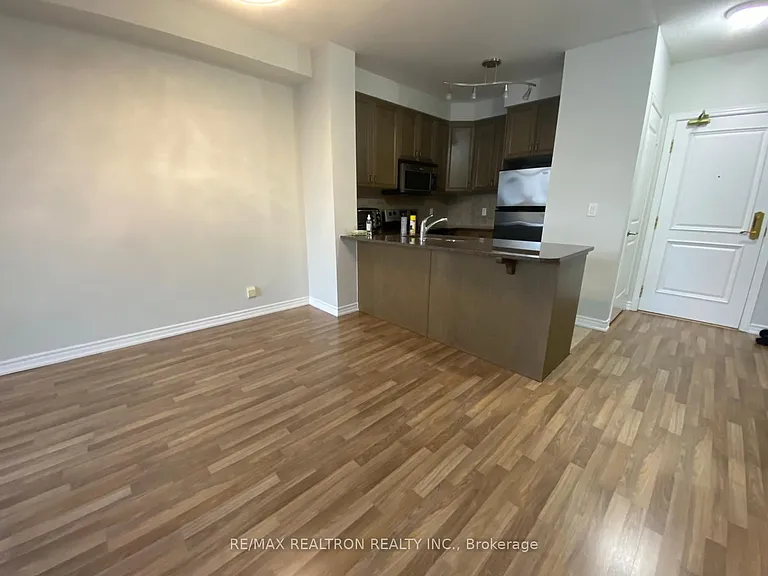 9225 Jane St #1606 — Photo 4