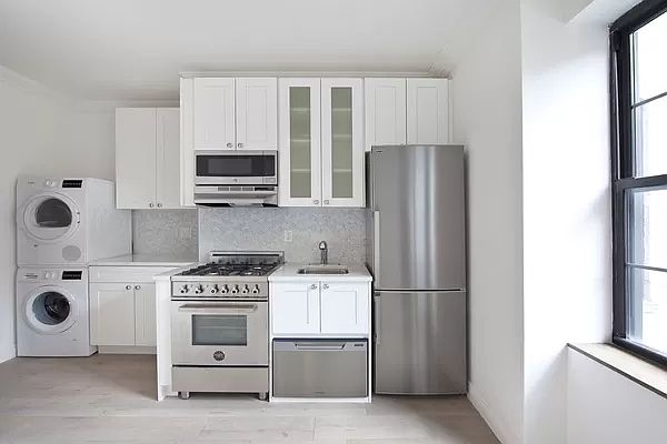 1st image of 115 Henry St APT 5B