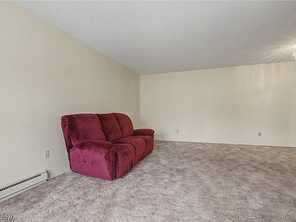 5th image of 3064 Kent Rd APT 403