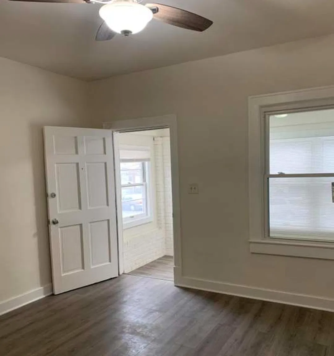 2 bed, 900 sqft, $1,075 — Photo 4