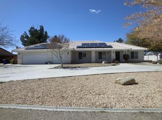 14066 Cuyamaca Rd, Apple Valley, CA 92307