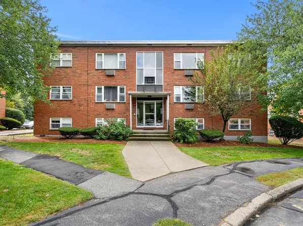 1105 Lexington St Unit 9-2, Waltham, MA 02452