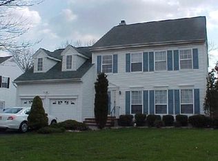 598 Buckingham Dr, Piscataway, NJ 08854