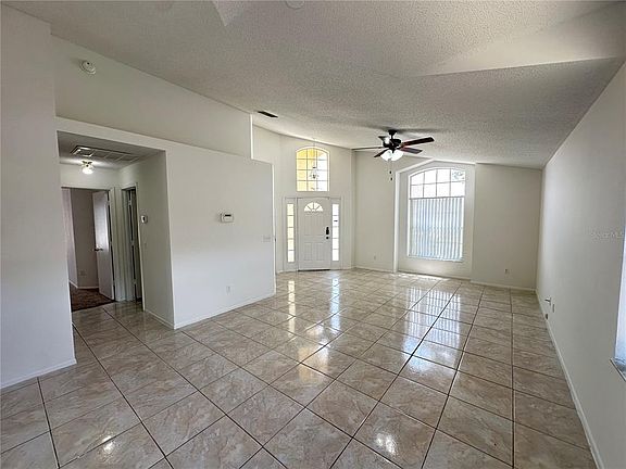 4th image of 311 Downing Cir