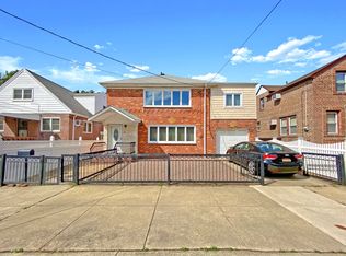 76-11 57th Rd, Flushing, NY 11379