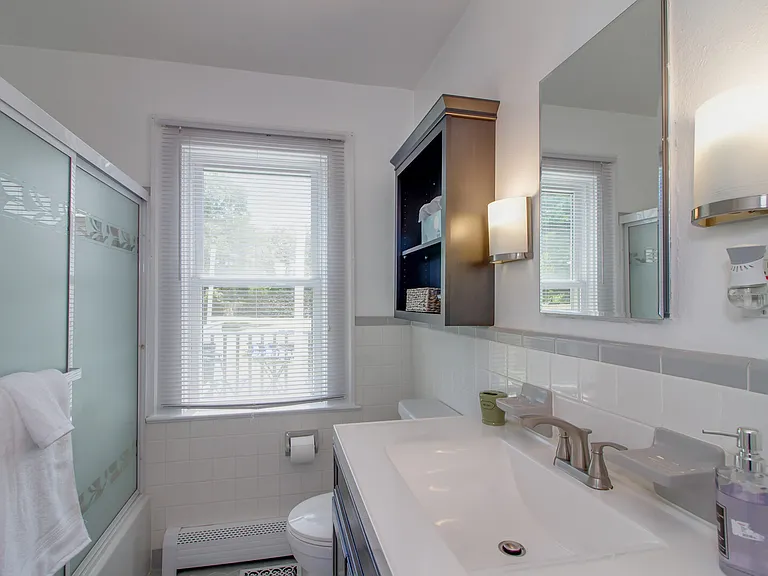 1273 Little Bay Ave — Photo 24