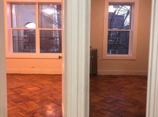 22-60 27th St #3F1, Astoria, NY 11105