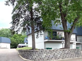 4172 Lake Rd, Robbinsdale, MN 55422