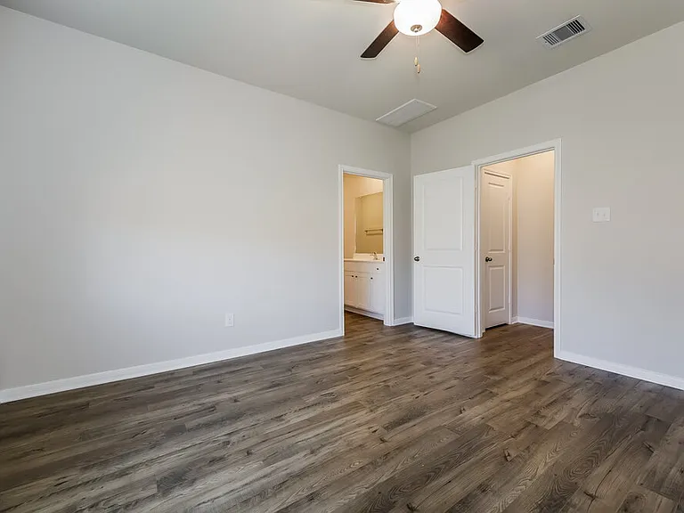 16431 Honeysuckle Hill Dr — Photo 13