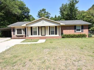 2612 Phoenician Dr, Fayetteville, NC 28306