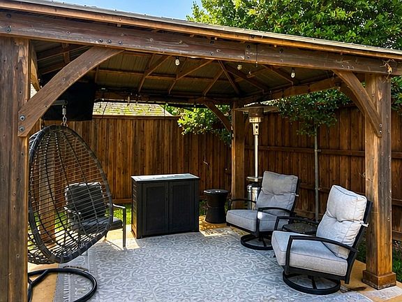 Outdoor living 2