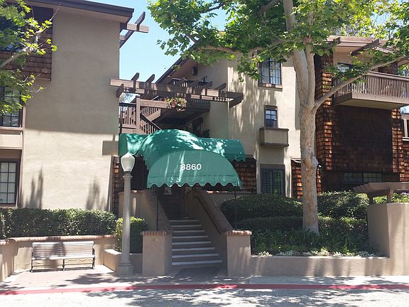 4th image of 8860 Villa La Jolla Dr Unit 205
