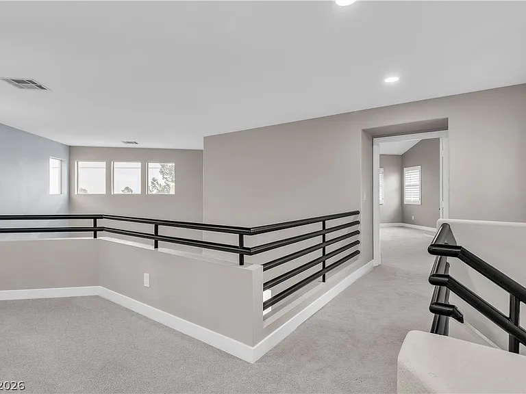 1712 Estrella St — Photo 25