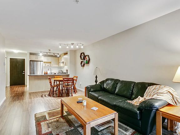 4th image of 3156 Dayanee Springs Blvd #D160