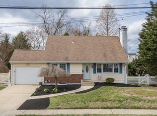 68 Mark Twain Dr, Hamilton, NJ 08690