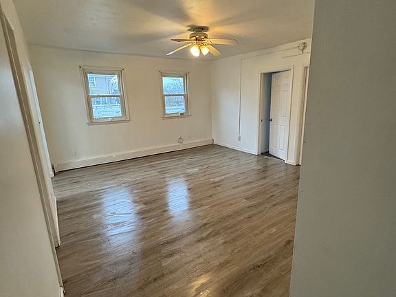 3rd image of 47 Carman St APT 1