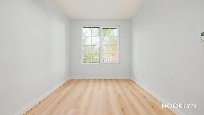 Rented by Nooklyn NYC LLC | media 79