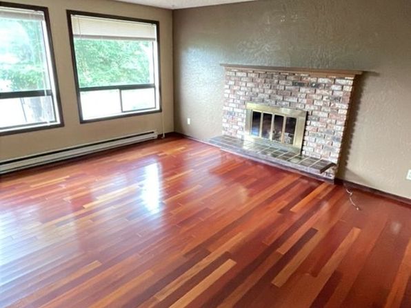 1330 Lahti Dr, Bellingham, WA 98226
