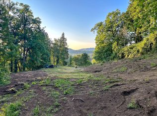 14747 S Burkstrom Rd, Oregon City, OR 97045