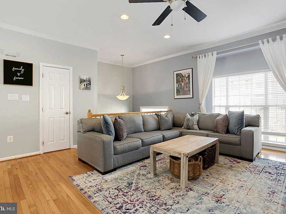 3rd image of 5423 Crystalford Ln