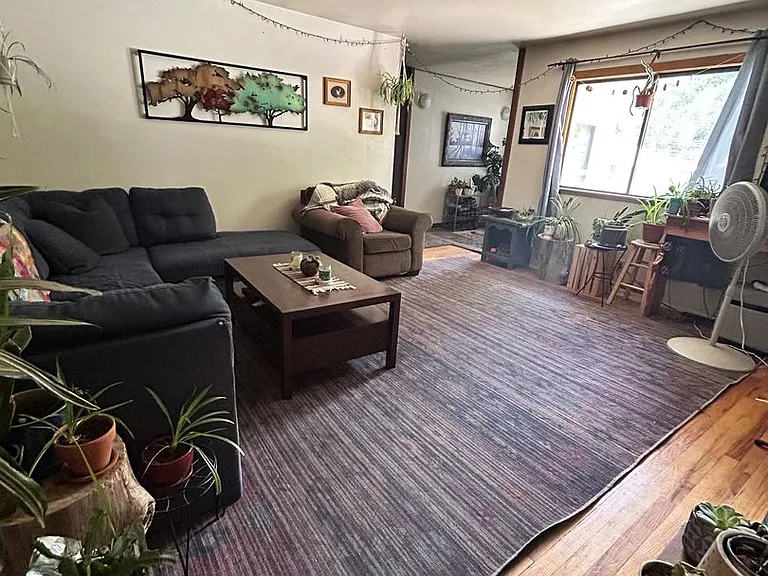 2409 Thomas Ave — Photo 7