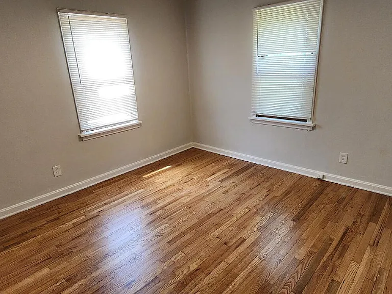 509 Ballman Ave — Photo 5