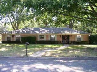 1907 Willis Dr, Longview, TX 75601