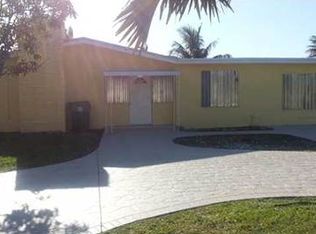 3412 E Shore Rd, Hollywood, FL 33023