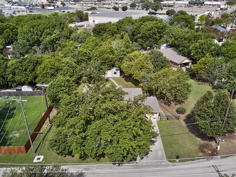 1016 Sproles Dr — Photo 55