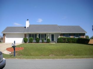 410 Woodberry Cir, Raeford, NC 28376