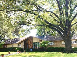 5126 Meadow Crest Dr, Dallas, TX 75229