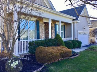 6 Rocky Brook Dr, Barnegat, NJ 08005