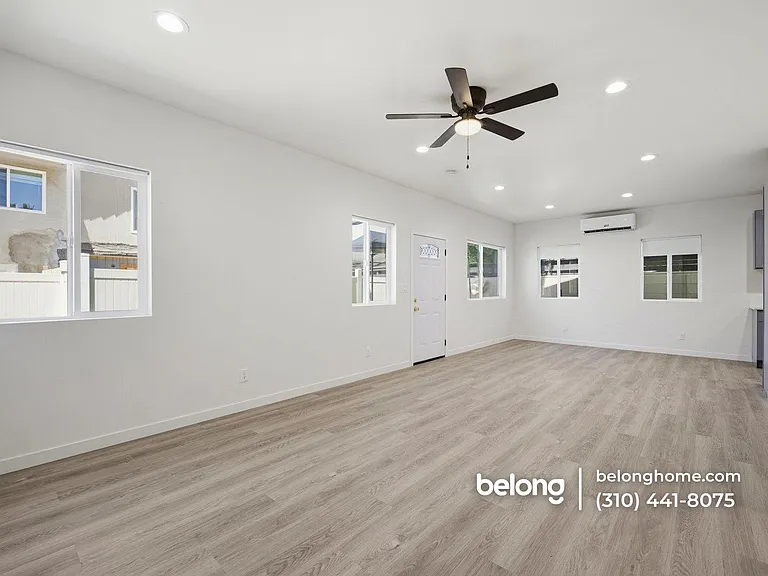 20144 Stagg St — Photo 7