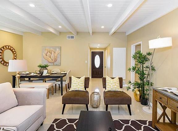 5th image of 10255 Lemona Ave