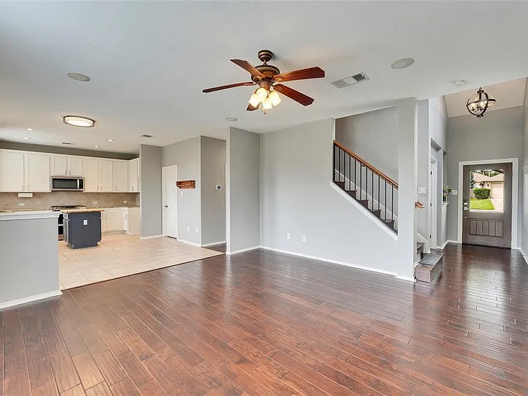 11129 Persimmon Gap Dr — Photo 8