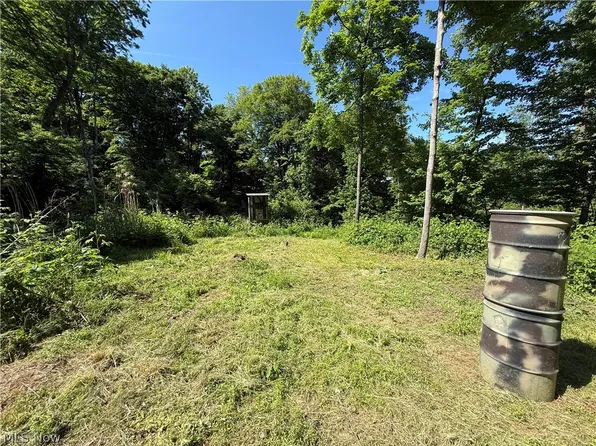 Hydraulic Ave, Coshocton, OH 43812