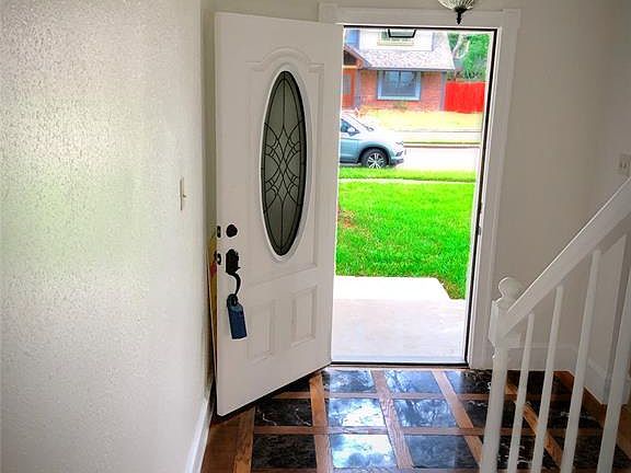 4th image of 11026 Sagemeadow Ln