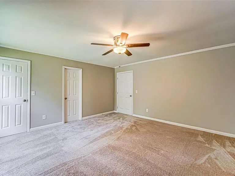 2218 Woodfern Dr — Photo 61