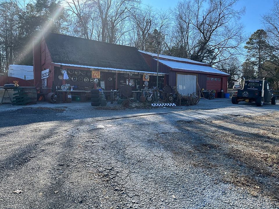 2nd image of 23236 Prince Edward Hwy