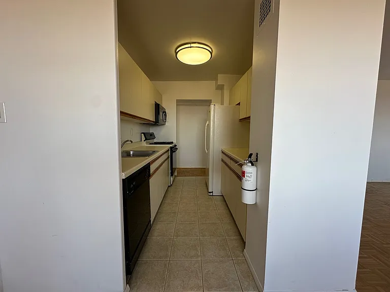 ELK Harbor View LLC — Photo 41
