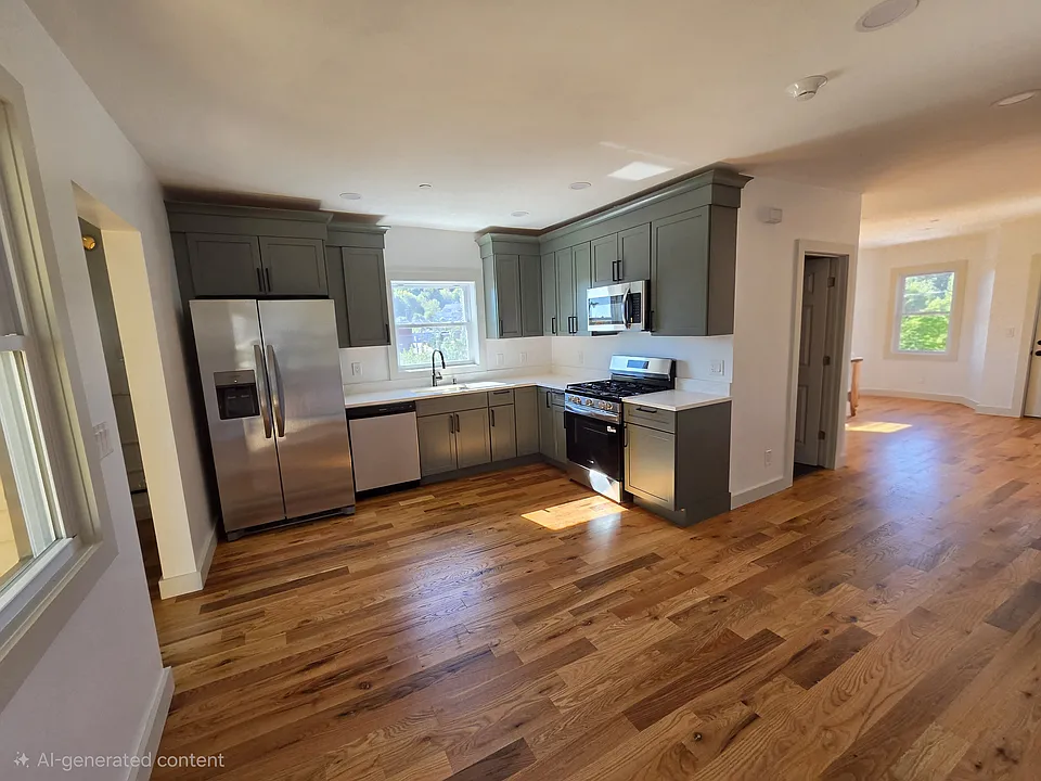 8 Sheldon St #2