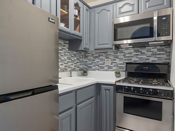 3rd image of 3 Sheridan Sq APT 3