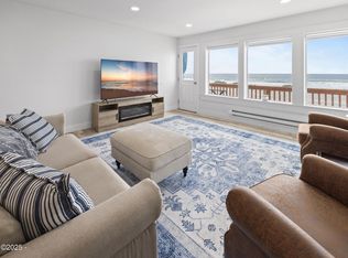 3929 NW Jetty Ave APT 3, Lincoln City, OR