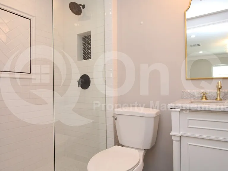 1321 E Willetta St #B — Photo 6