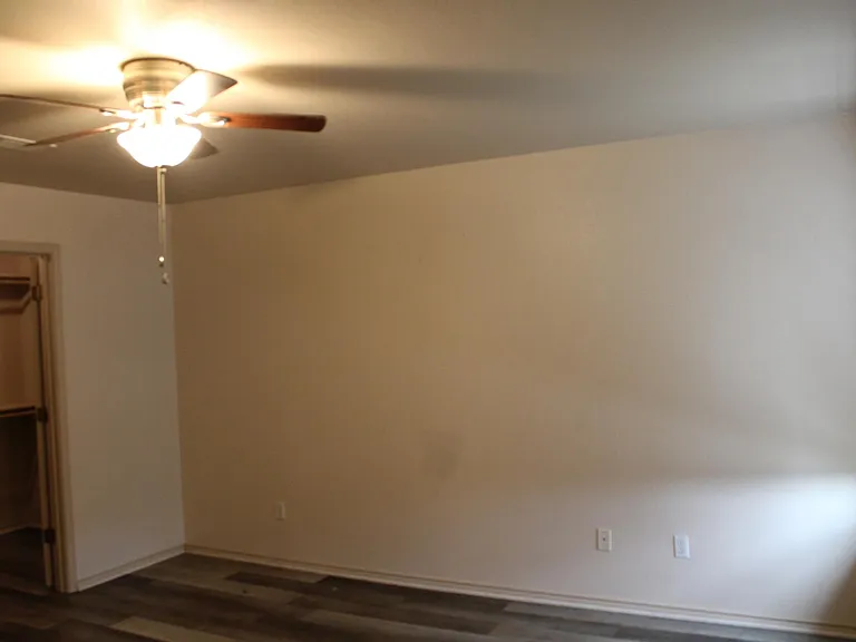 415 E 4th Ave #D — Photo 14